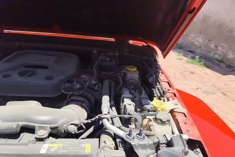 Used Jeep Wrangler 2021 2.0T Sahara Four-Door Edition Engine Bay Left