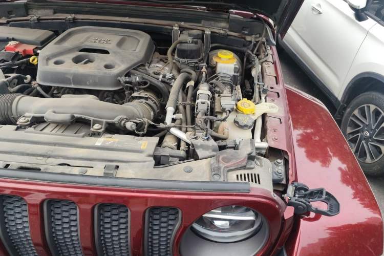 Used Jeep Wrangler 2021 2.0T 80th Anniversary Edition Engine Bay Left