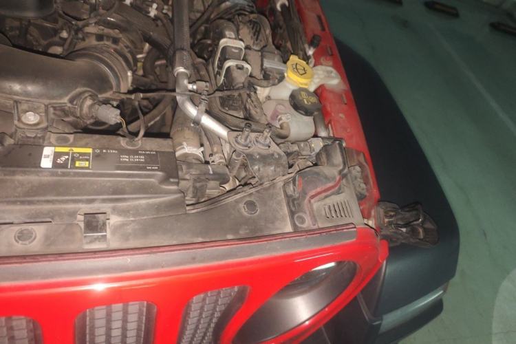 Used Jeep Wrangler 2021 2.0T Robin Hood Four-Door Edition Engine Bay Left