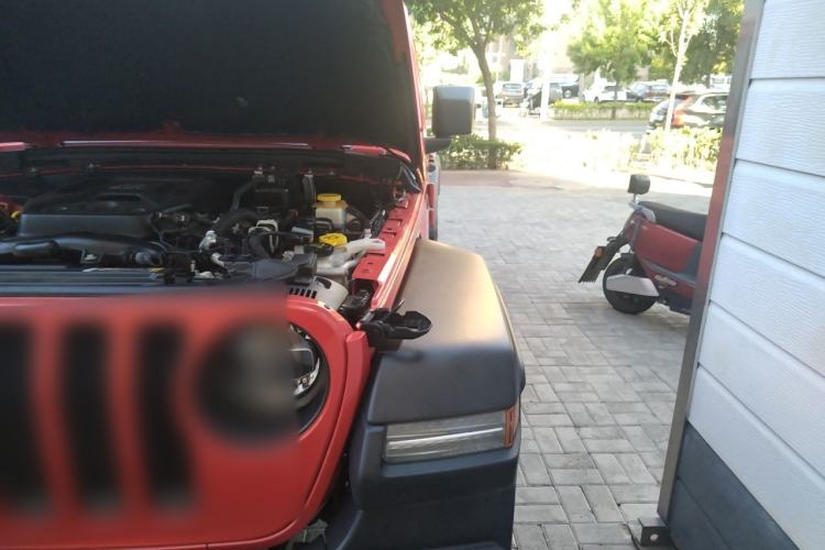 Used Jeep Wrangler 2021 2.0T Robin Hood Four-Door Edition Engine Bay Left