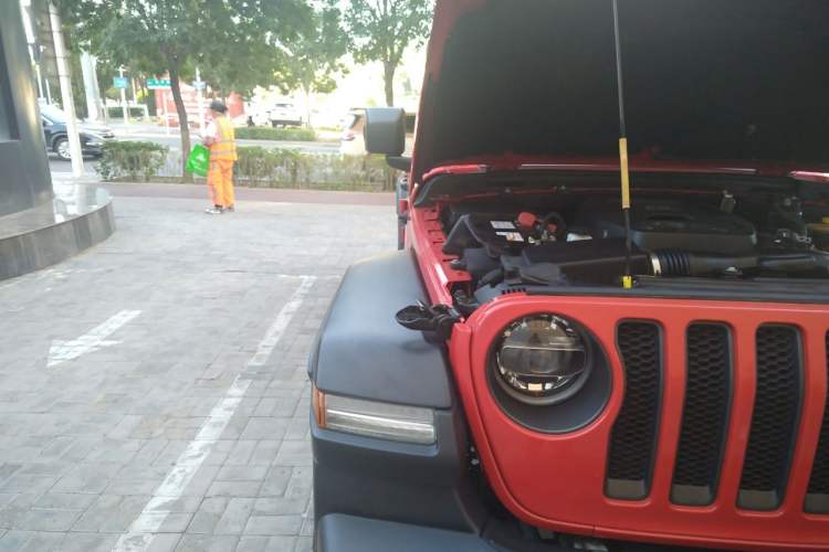 Used Jeep Wrangler 2021 2.0T Robin Hood Four-Door Edition Engine Bay Right