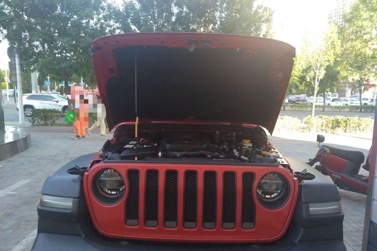 Used Jeep Wrangler 2021 2.0T Robin Hood Four-Door Edition Engine Bay