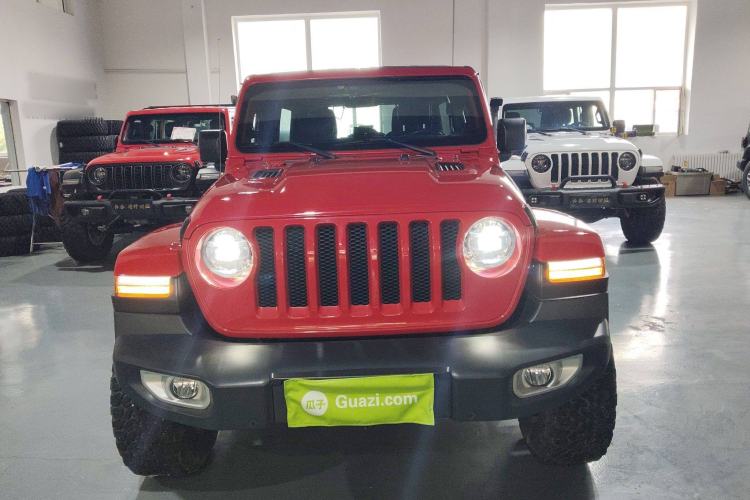 Used Jeep Wrangler 2021 2.0T Sahara Four-Door Edition Front
