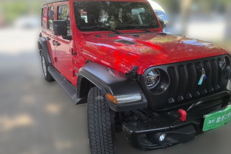 Used Jeep Wrangler 2021 2.0T Sahara Four-Door Edition Front Right 45 Deg