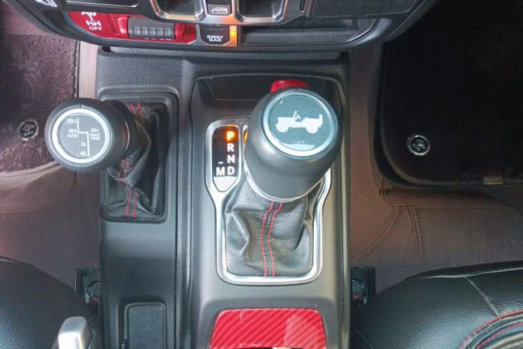 Used Jeep Wrangler 2021 2.0T Robin Hood Four-Door Edition Gear Lever