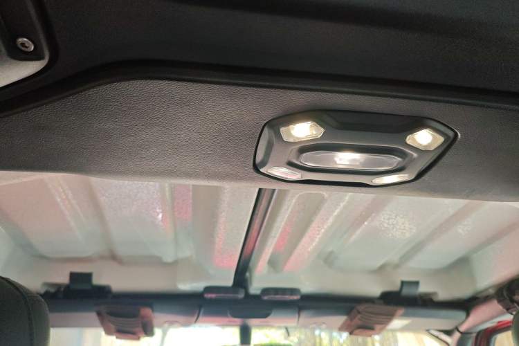 Used Jeep Wrangler 2021 2.0T Sahara Four-Door Edition Headliner