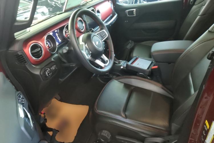 Used Jeep Wrangler 2021 2.0T Robin Hood Four-Door Edition Left Front Seat