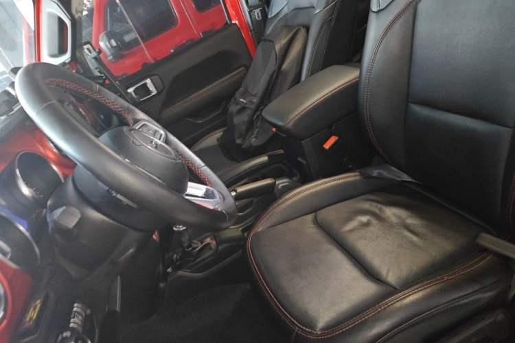 Used Jeep Wrangler 2021 2.0T Robin Hood Four-Door Edition Left Front Seat