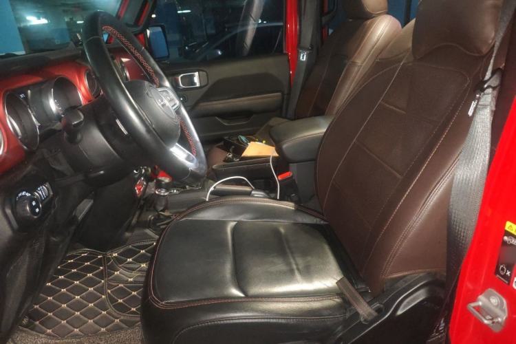 Used Jeep Wrangler 2021 2.0T Robin Hood Four-Door Edition Left Front Seat