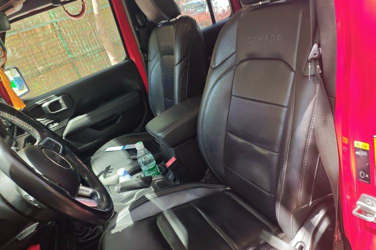 Used Jeep Wrangler 2021 2.0T Sahara Four-Door Edition Left Front Seat