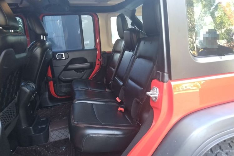 Used Jeep Wrangler 2021 2.0T Robin Hood Four-Door Edition Left Rear Seat