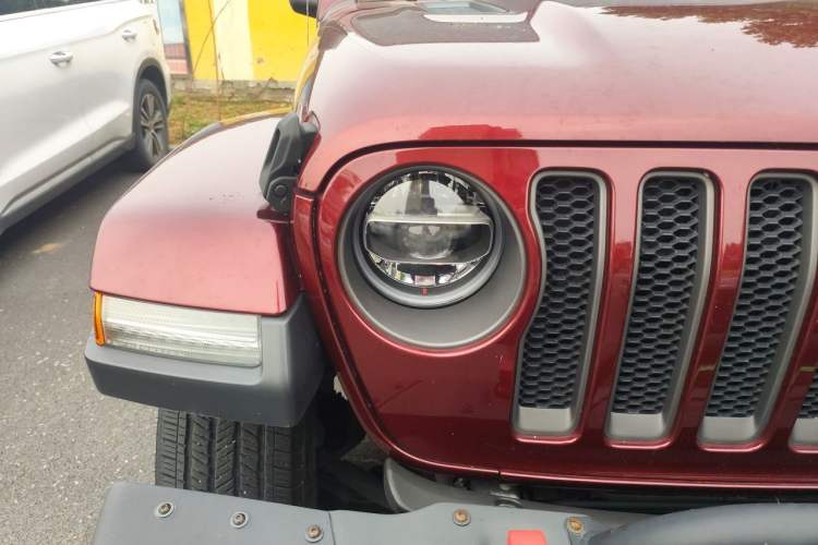 Used Jeep Wrangler 2021 2.0T 80th Anniversary Edition Right Front Headlight