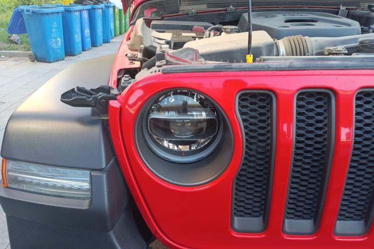 Used Jeep Wrangler 2021 2.0T Robin Hood Four-Door Edition Right Front Headlight