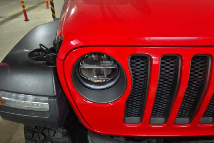 Used Jeep Wrangler 2021 2.0T Robin Hood Four-Door Edition Right Front Headlight