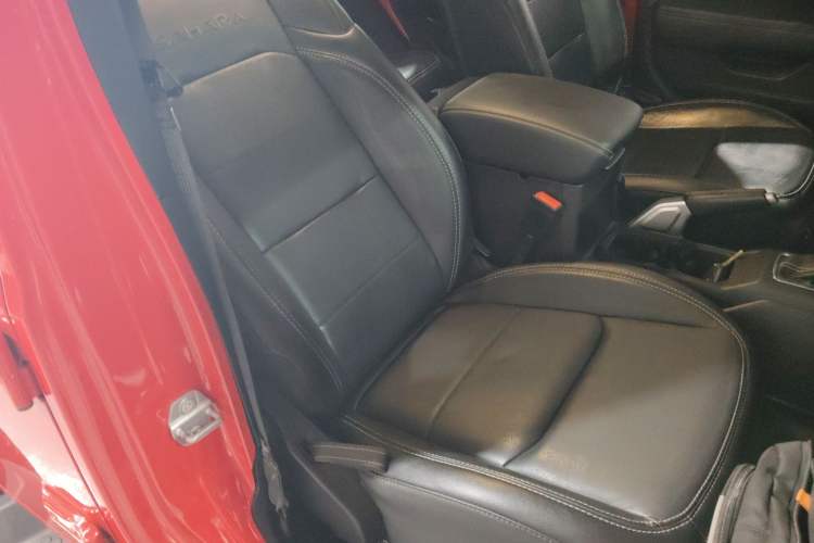 Used Jeep Wrangler 2021 2.0T Sahara Four-Door Edition Right Front Seat