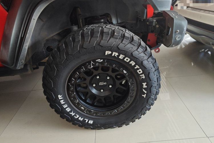 Used Jeep Wrangler 2021 2.0T Robin Hood Four-Door Edition Right Front Wheel Hub