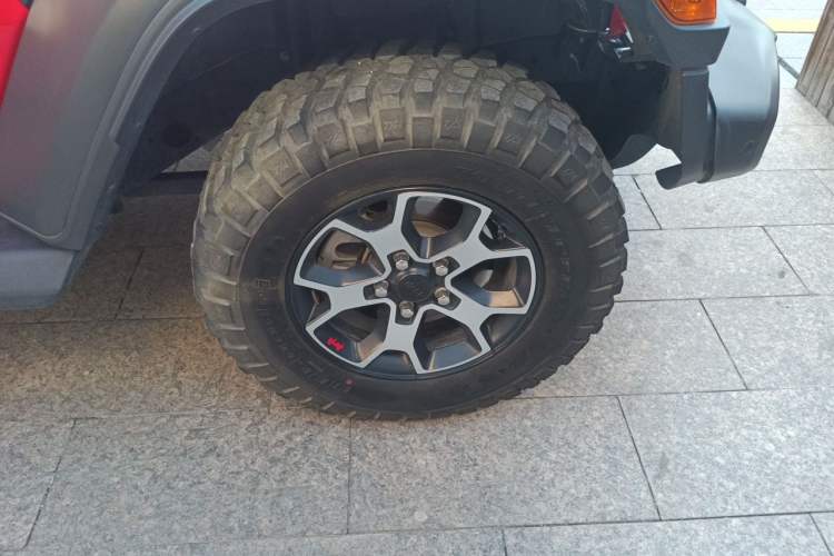 Used Jeep Wrangler 2021 2.0T Robin Hood Four-Door Edition Right Front Wheel Hub