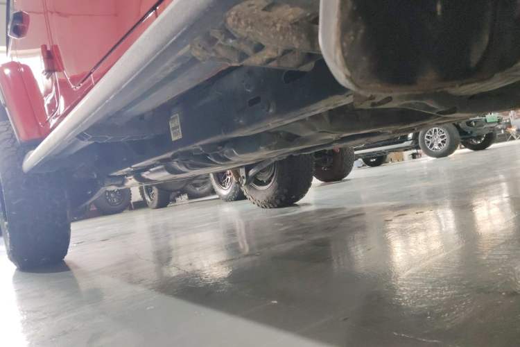 Used Jeep Wrangler 2021 2.0T Sahara Four-Door Edition Right Side Sill