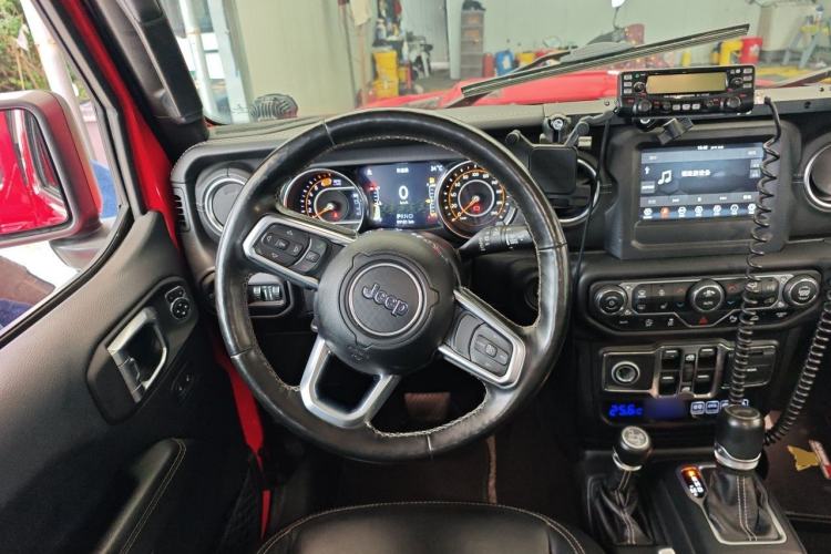 Used Jeep Wrangler 2021 2.0T Sahara Four-Door Edition Steering Wheel