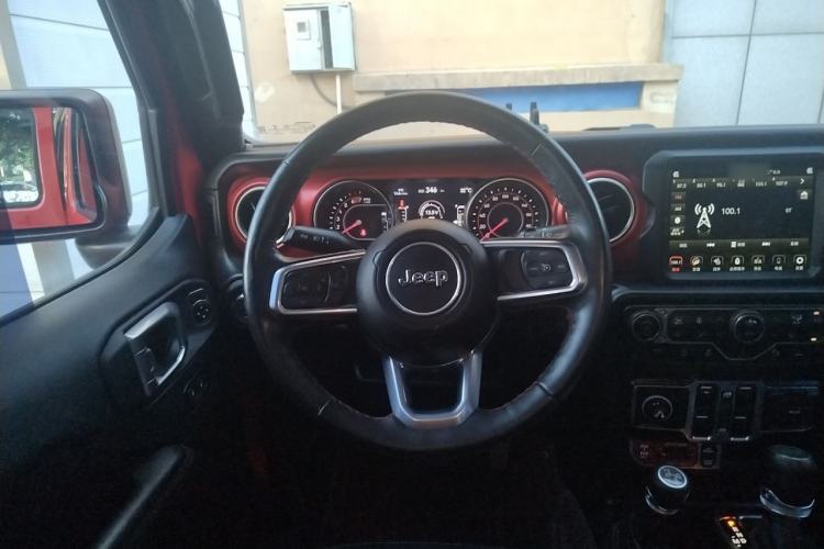 Used Jeep Wrangler 2021 2.0T Robin Hood Four-Door Edition Steering Wheel