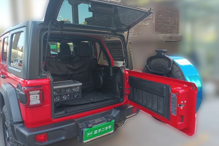 Used Jeep Wrangler 2021 2.0T Robin Hood Four-Door Edition Trunk