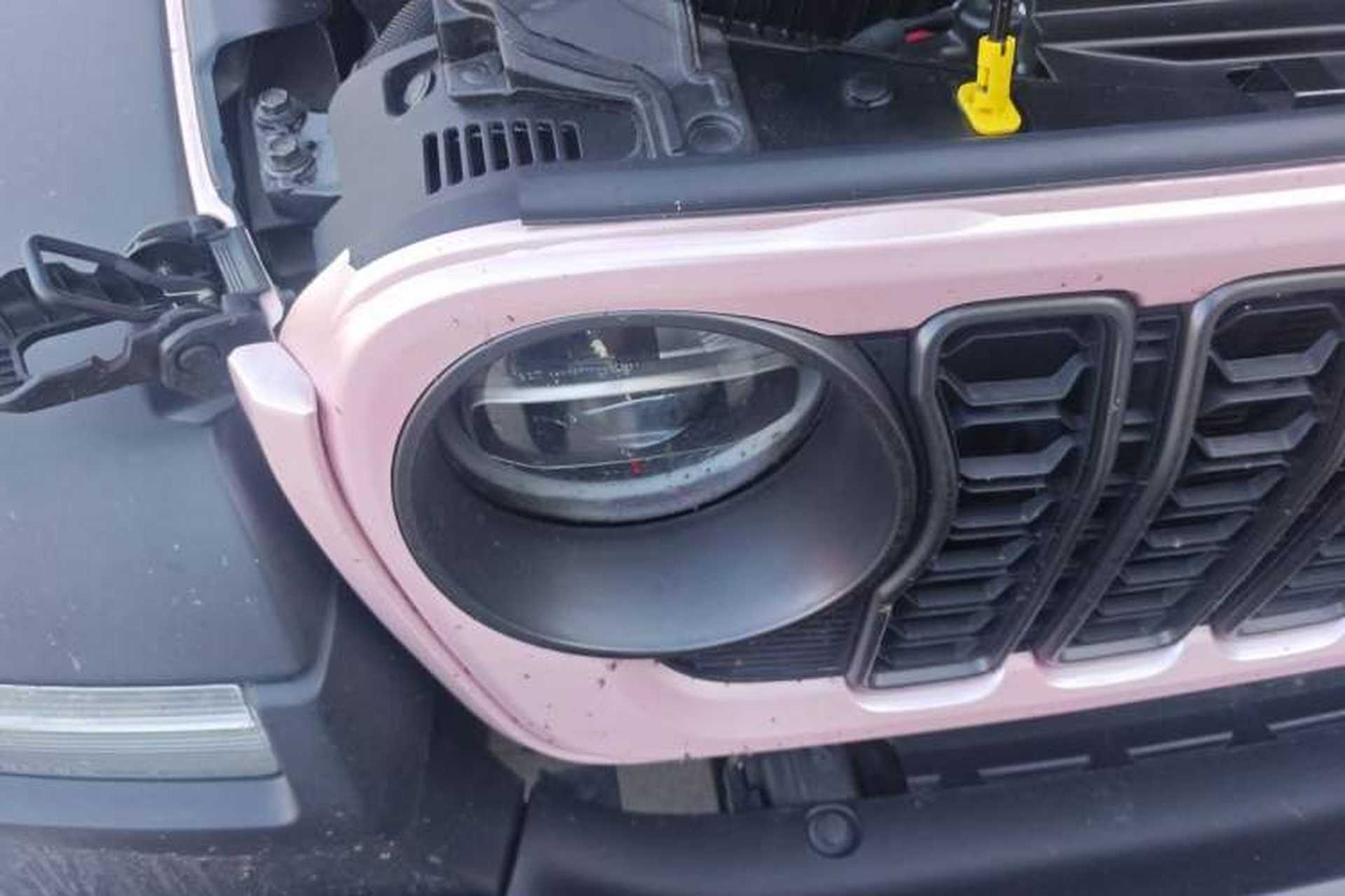 Used Jeep Wrangler 2021 2.0T Robin Hood Four-Door Edition Right Front Headlight