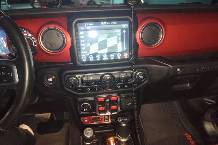 Used Jeep Wrangler 2021 2.0T Robin Hood Four-Door Edition Audio And AC Panel