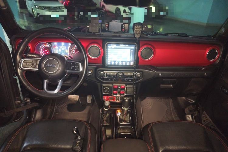 Used Jeep Wrangler 2021 2.0T Robin Hood Four-Door Edition Center Console