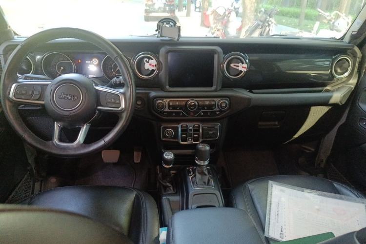 Used Jeep Wrangler 2021 2.0T Sahara Four-Door Edition Center Console