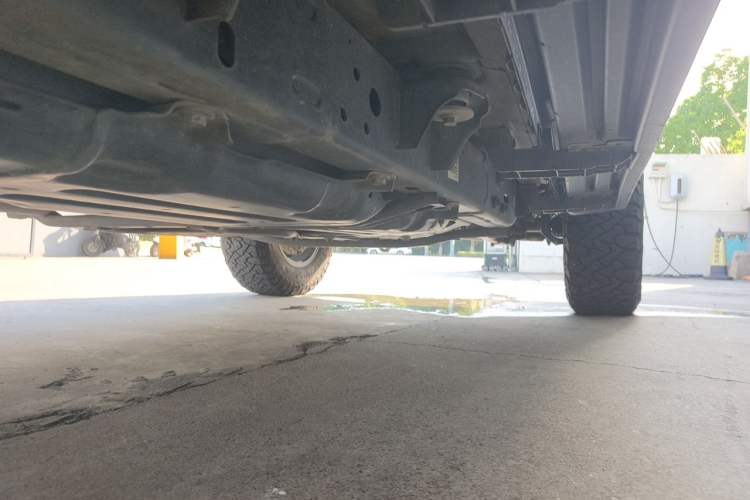 Used Jeep Wrangler 2021 2.0T Sahara Four-Door Edition Chassis Front Right