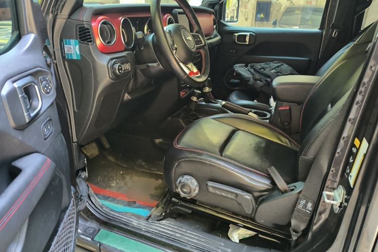 Used Jeep Wrangler 2021 2.0T Robin Hood Four-Door Edition Driver Seat