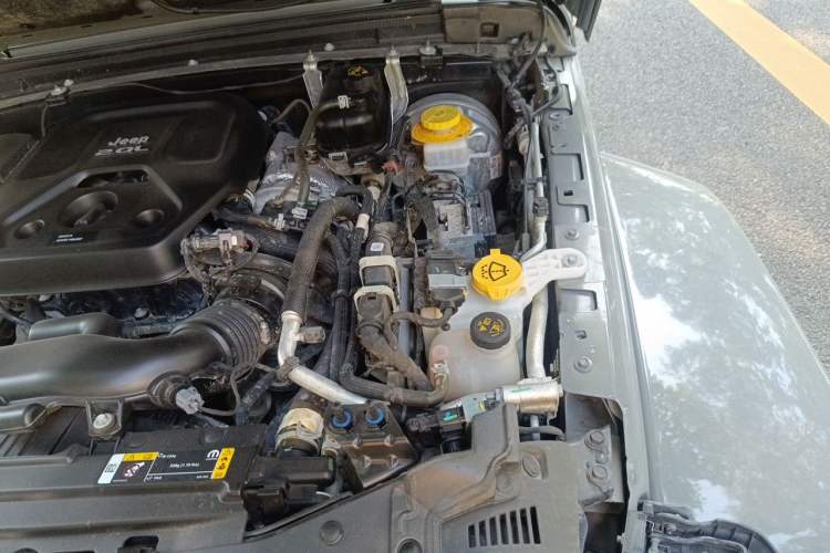 Used Jeep Wrangler 2021 2.0T Sahara Four-Door Edition Engine Bay Left