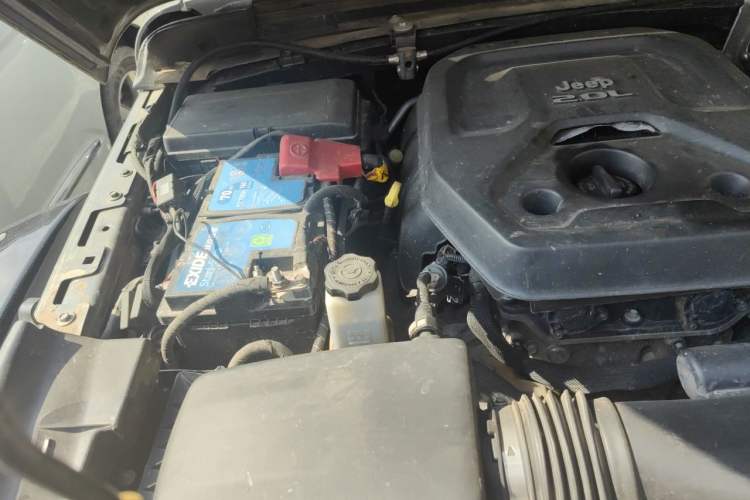 Used Jeep Wrangler 2021 2.0T Robin Hood Four-Door Edition Engine Bay Right