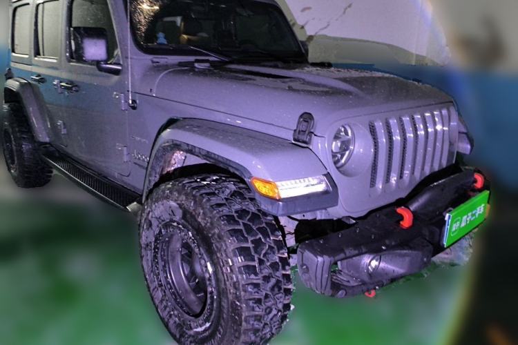 Used Jeep Wrangler 2021 2.0T Sahara Four-Door Edition Front Right 45 Deg