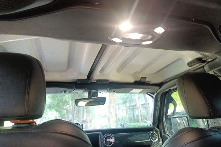 Used Jeep Wrangler 2021 2.0T Sahara Four-Door Edition Headliner