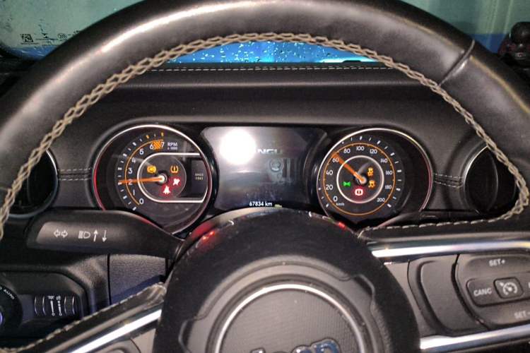 Used Jeep Wrangler 2021 2.0T Sahara Four-Door Edition Instrument Cluster