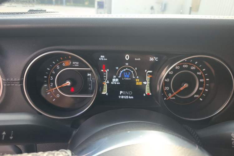 Used Jeep Wrangler 2021 2.0T Sahara Four-Door Edition Instrument Cluster