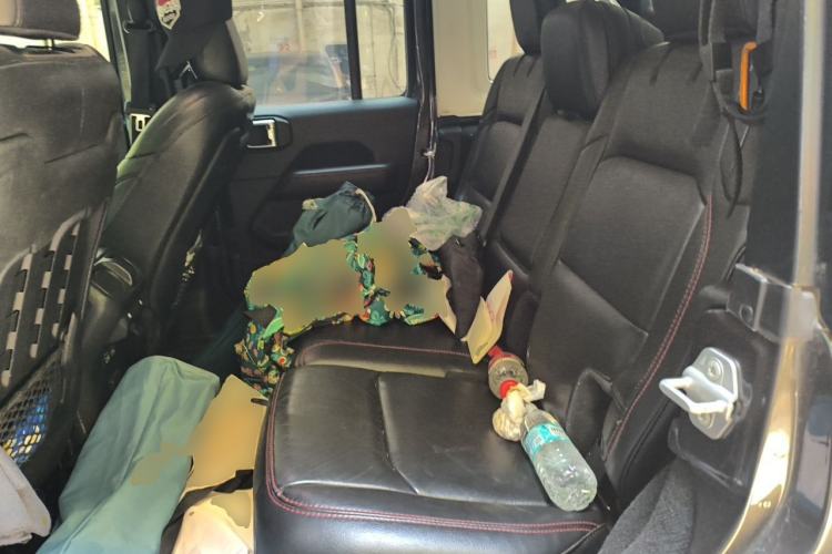 Used Jeep Wrangler 2021 2.0T Robin Hood Four-Door Edition Left Rear Seat