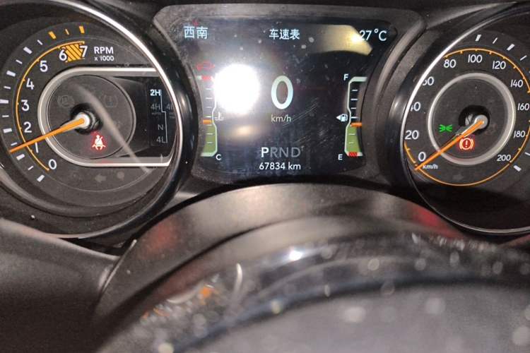 Used Jeep Wrangler 2021 2.0T Sahara Four-Door Edition Odometer Close Up