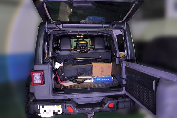Used Jeep Wrangler 2021 2.0T Sahara Four-Door Edition Trunk