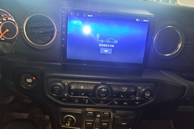 Used Jeep Wrangler 2021 2.0T Sahara Four-Door Edition Audio And AC Panel