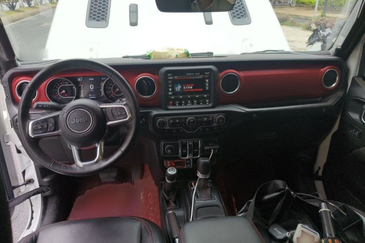 Used Jeep Wrangler 2021 2.0T Robin Hood Four-Door Edition Center Console