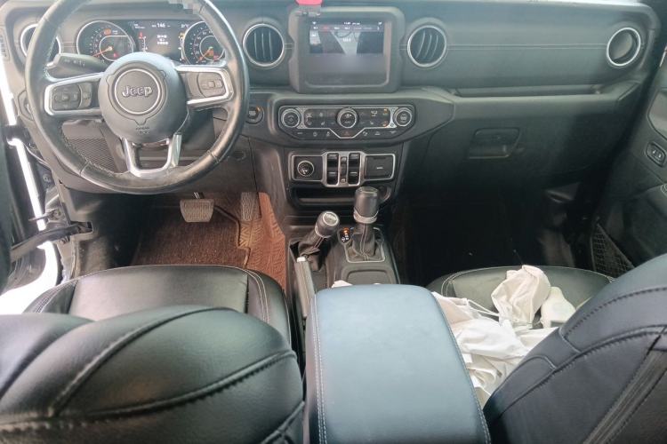 Used Jeep Wrangler 2021 2.0T Sahara Four-Door Edition Center Console