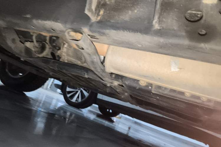 Used Jeep Wrangler 2021 2.0T Sahara Four-Door Edition Chassis Front Right