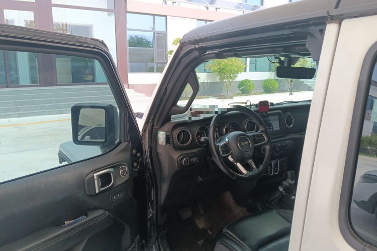 Used Jeep Wrangler 2021 2.0T Sahara Four-Door Edition Driver Seat