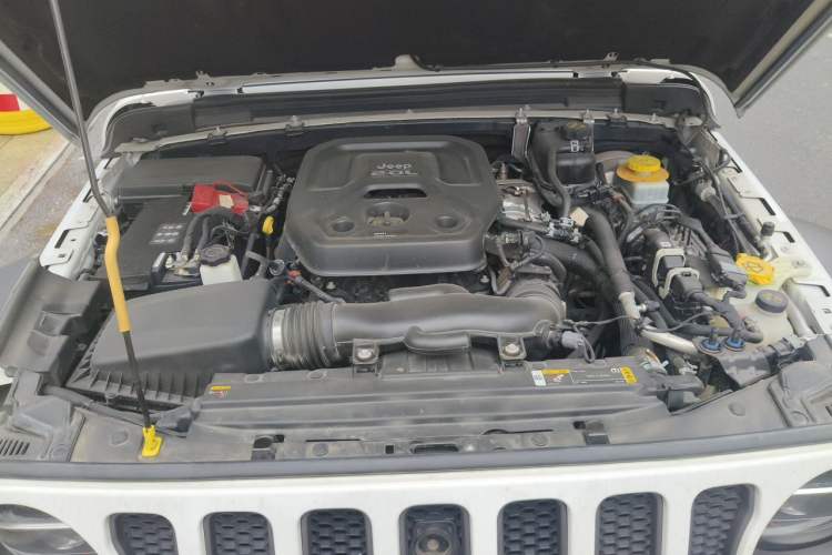 Used Jeep Wrangler 2021 2.0T Robin Hood Four-Door Edition Engine Bay
