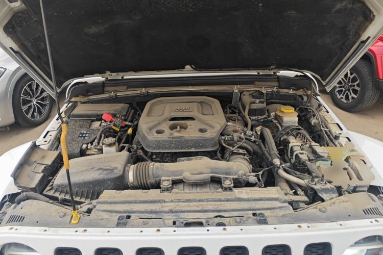 Used Jeep Wrangler 2021 2.0T Sahara Four-Door Edition Engine Bay