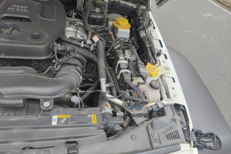Used Jeep Wrangler 2021 2.0T Robin Hood Four-Door Edition Engine Bay Left