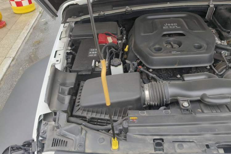 Used Jeep Wrangler 2021 2.0T Robin Hood Four-Door Edition Engine Bay Right