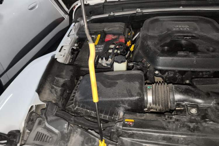 Used Jeep Wrangler 2021 2.0T Sahara Four-Door Edition Engine Bay Right